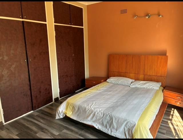 5 BEDROOM HOUSE FOR SALE IN HURLYVALE
